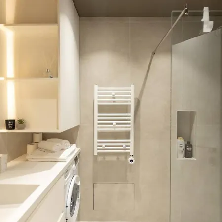 Aparthotel Modern In Tirane, Qarku I Tiranes, Albania