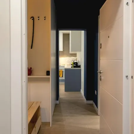 Aparthotel Modern In Tirane, Qarku I Tiranes, Albania *