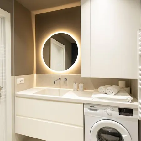 Modern In Tirane, Qarku I Tiranes, Albania 公寓式酒店
